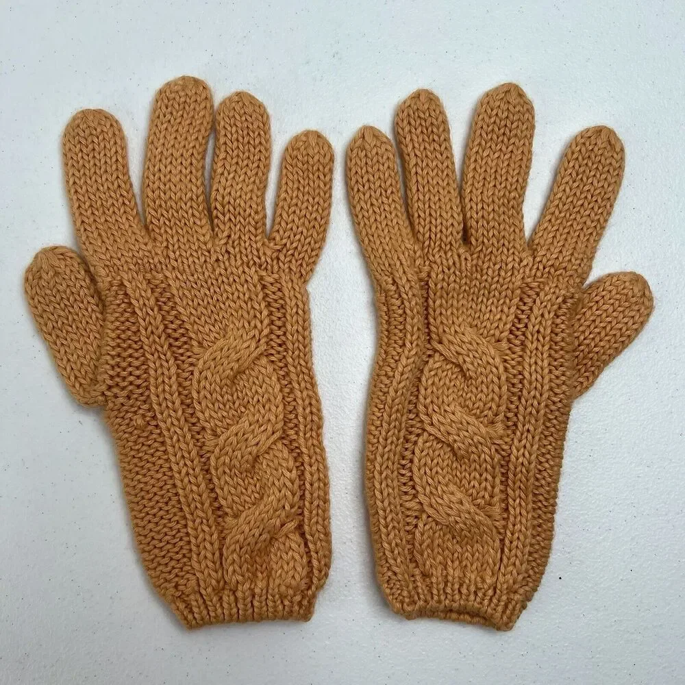 GAP Women's Size‎ M/L Cableknit Gloves Peach Pastel Winter Cold Cozy Knit
